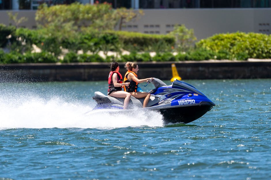  Wo darf man Jetski fahren ohne Führerschein?